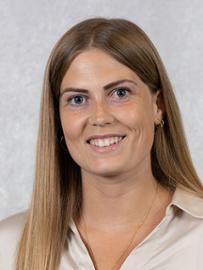 Camilla Bak Jakobsen, Erhvervsrådgiver
